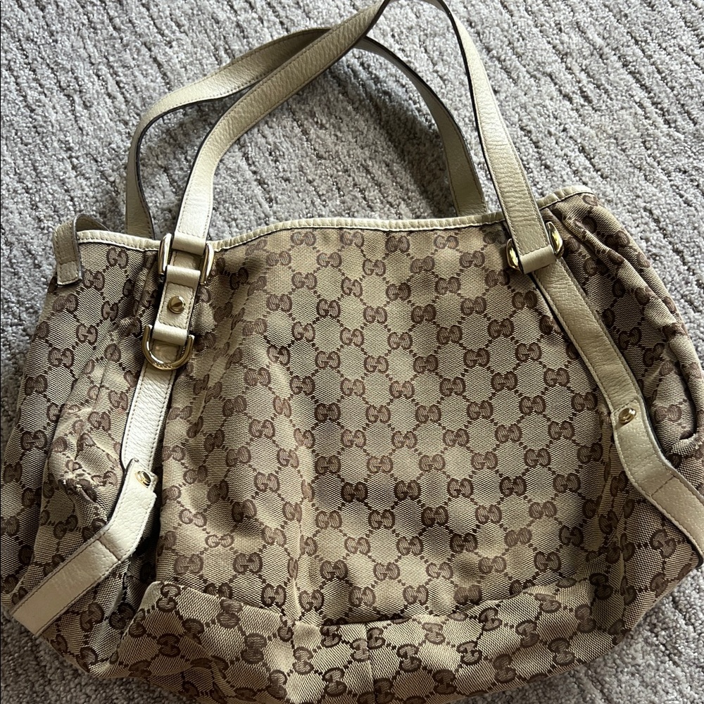 Gucci Beige and Brown Shoulder Bag